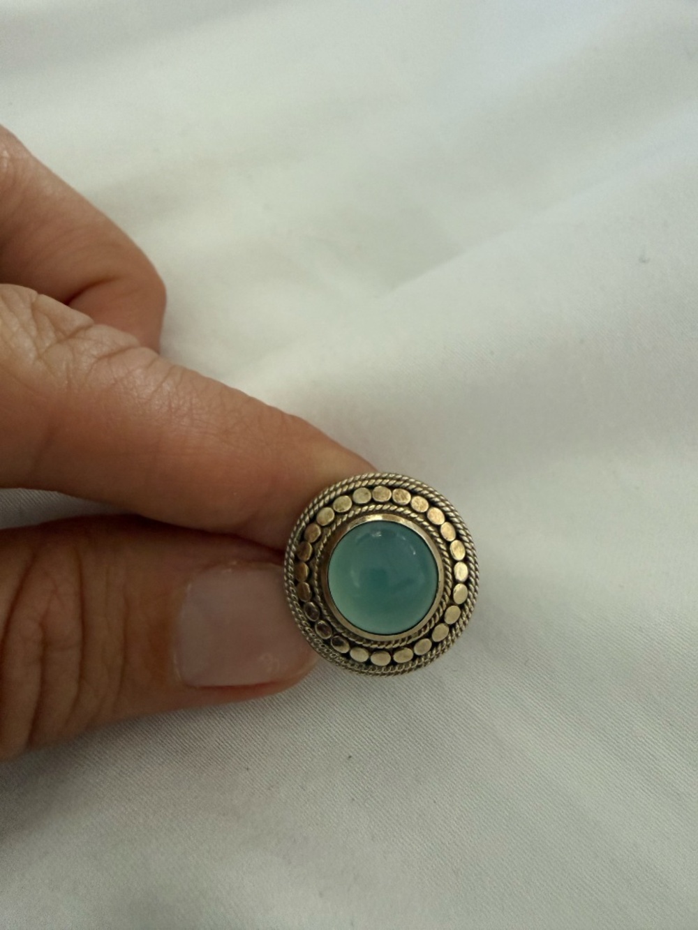 Anna Beck Chalcedony Disk Ring - Gili Ring - Worn Once - Size 6 - Picture 4 of 4